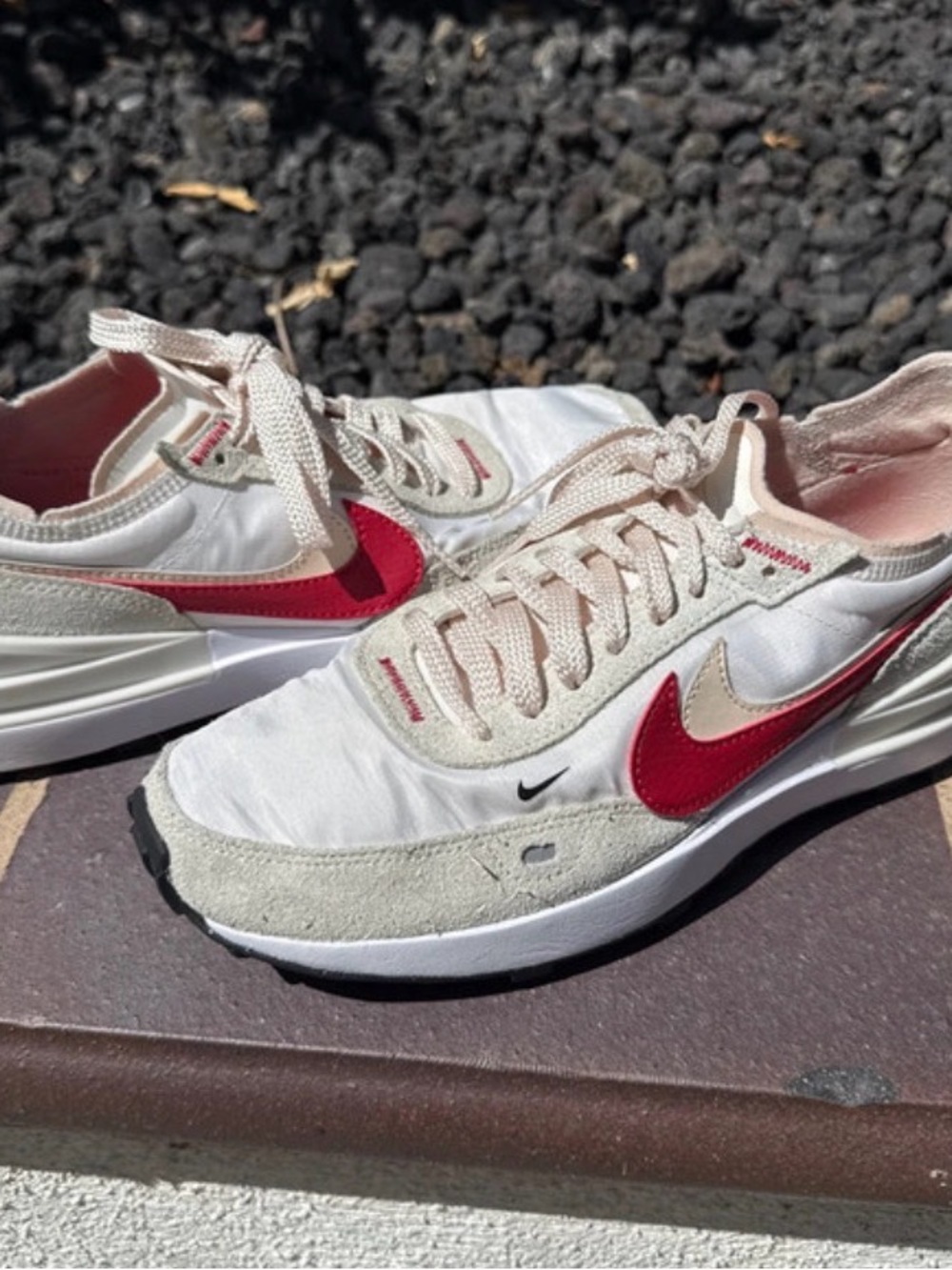 Nike Waffle One SE 'Sail Gym Red